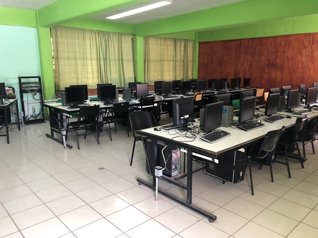 Sala del taller de computo.